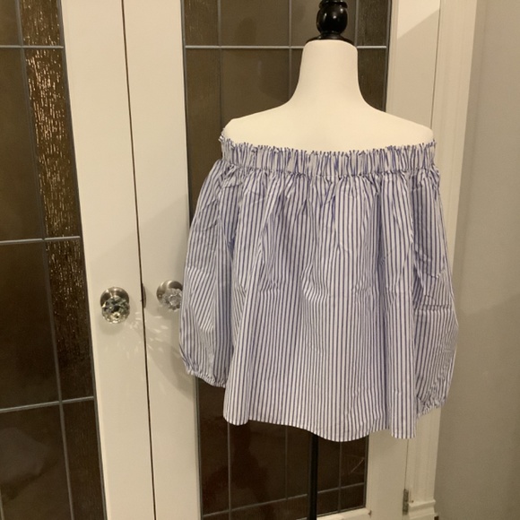 Blouse - Picture 2 of 9